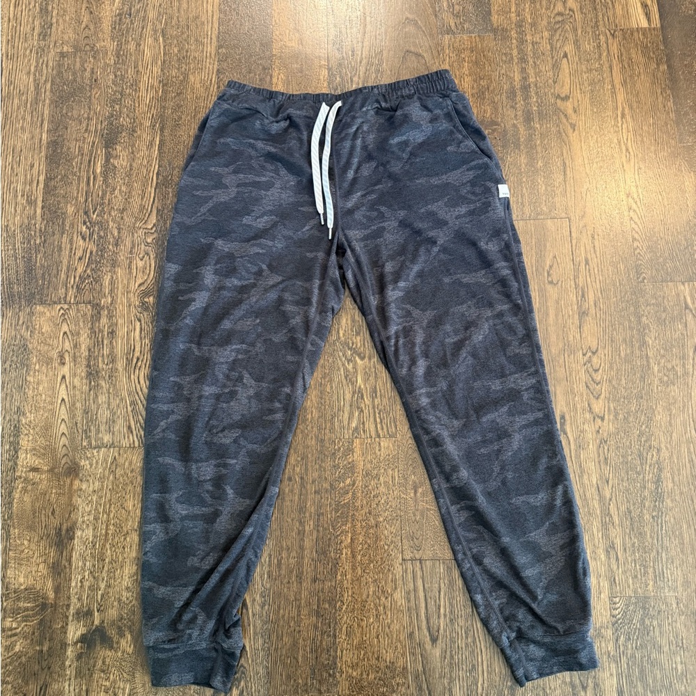 Vuori Performance Joggers